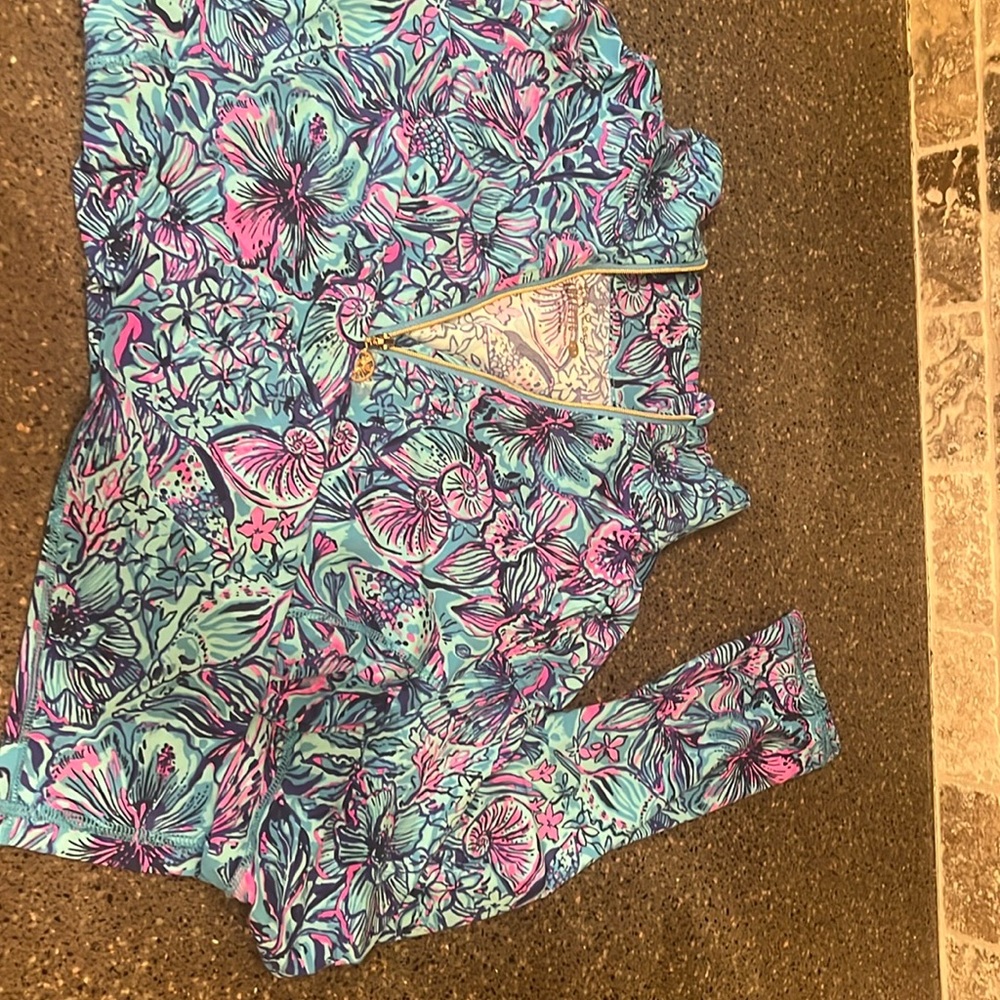 NWT Lilly Pulitzer Luxletic Justine Pullover Size M NWT - Picture 3 of 9